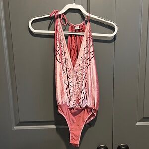 NWOT Free People Body Talk Velvet Bodysuit in Antique Shell-Size Small